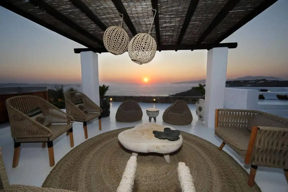 Golden Sunset Villa